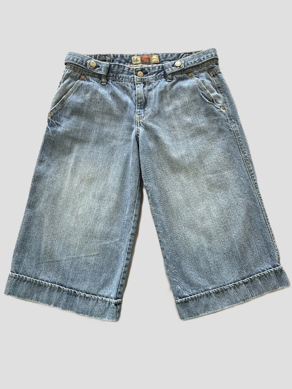 Y2K Old Navy Cargo Wide Leg Bermuda Jeans Shorts Low Rise Size 8